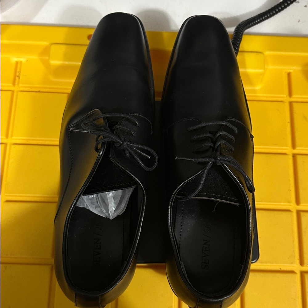 Seven/26 Black Matte Mens Dress Shoes A10184 Size 13R - Picture 2 of 9